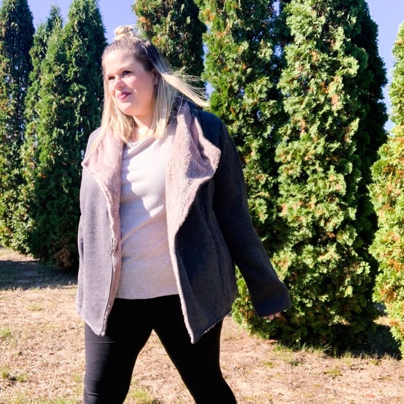 NWT Sherpa Soft & Fuzzy Gray Jacket - Picture 3 of 8